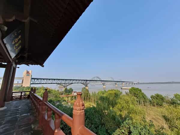 Jiujiang Yangtze River Bridge in Jiujiang