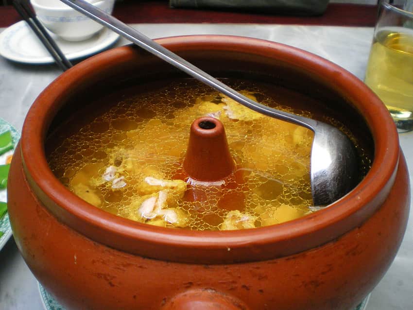 Steam-pot chicken in the Kunming city profile