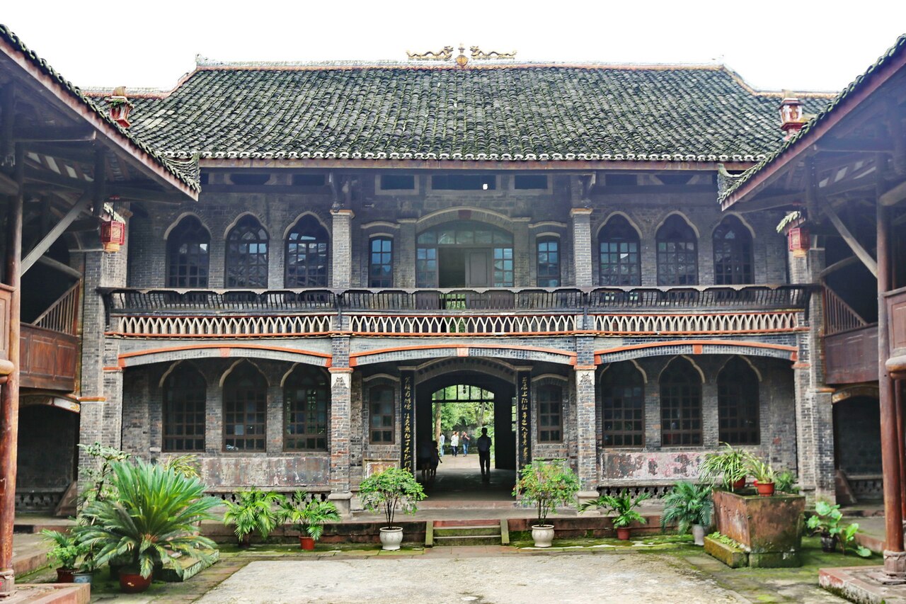 Courtyard facade inside Zeng Family Garden