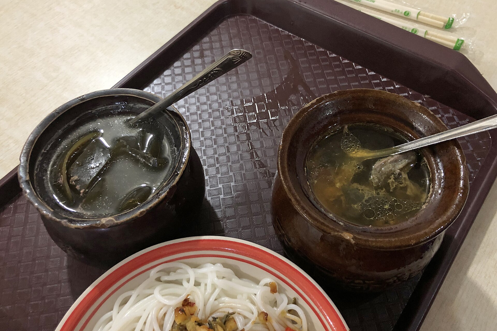 Several clay-pot soups served in Nanchang in 2019