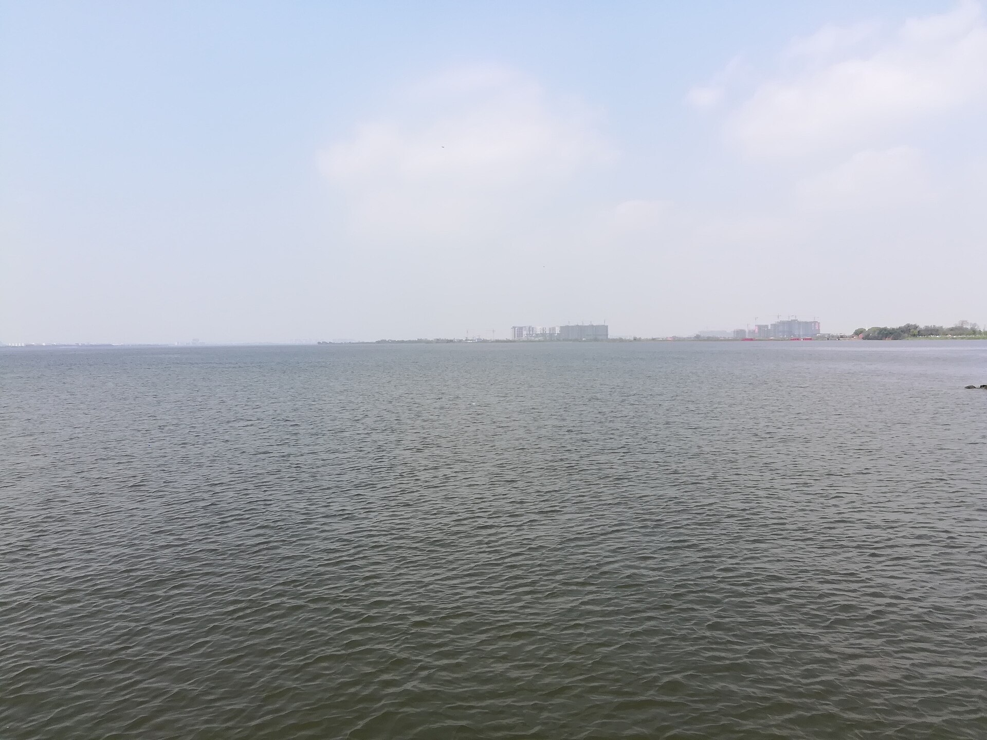 Broad landscape view across Yaohu Lake in Nanchang
