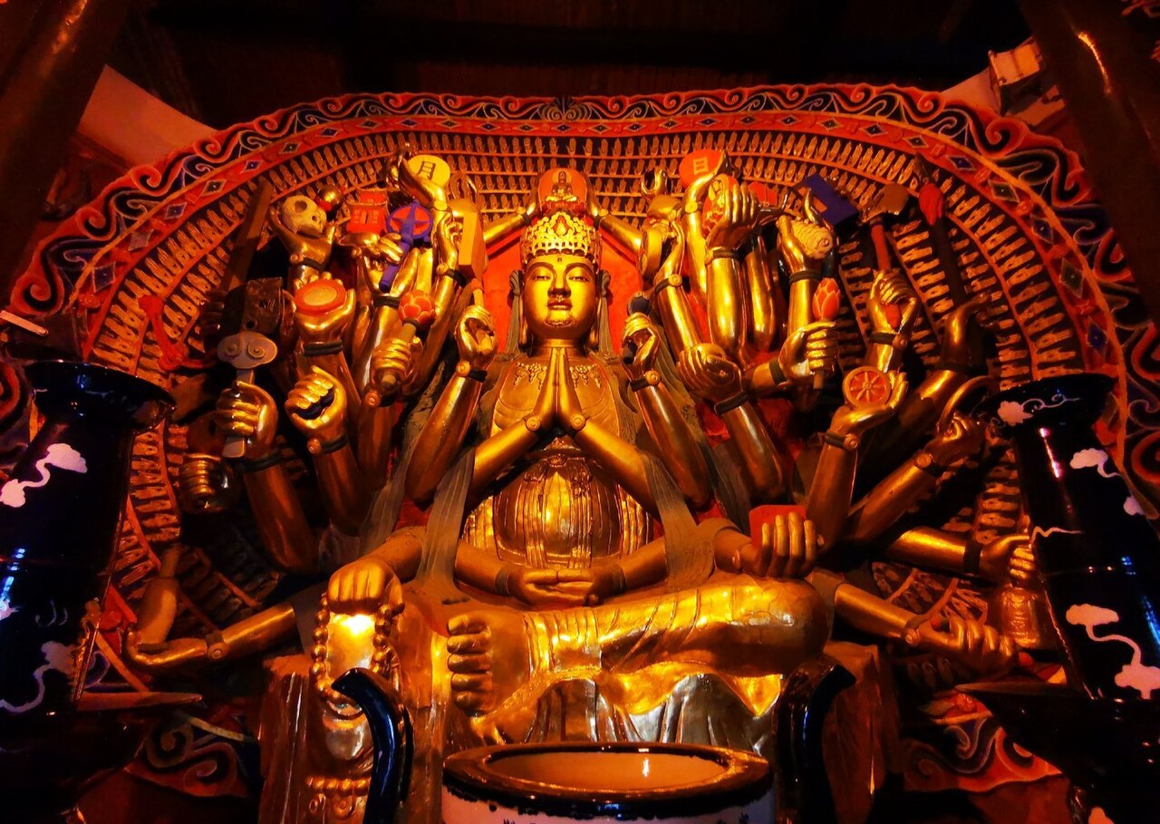 Thousand-Armed Guanyin shrine at Shengshui Temple