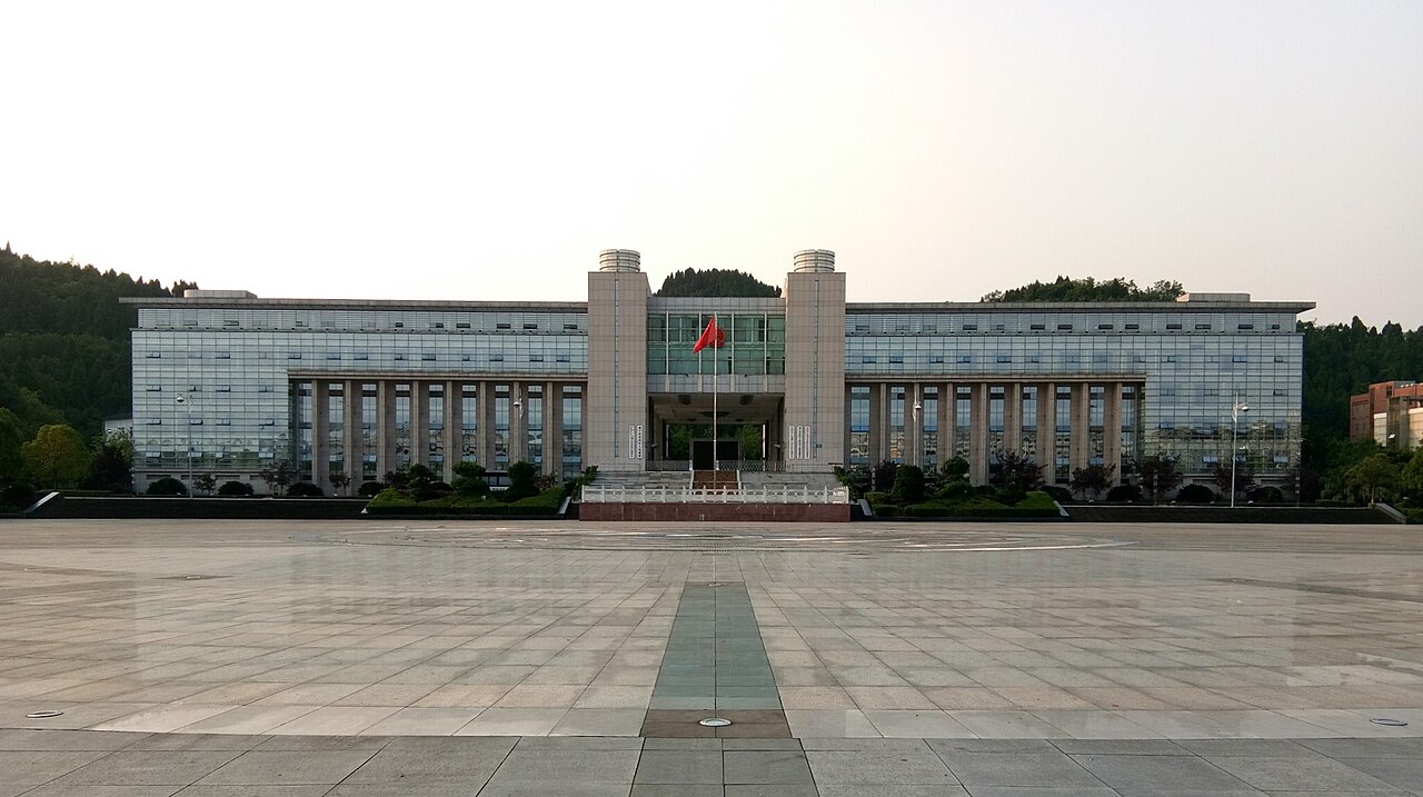 Civic building and public square in Anju District