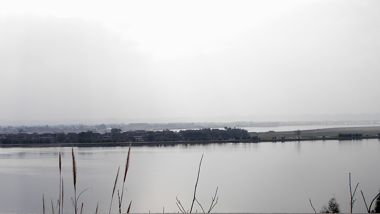 Waterfront landscape in eastern Chuanshan, Suining