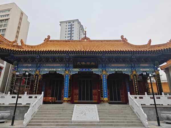Nanguo Temple in Tianshui