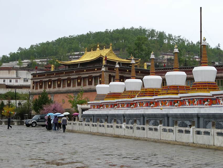 Small Golden Roof Hall in the Xining city profile