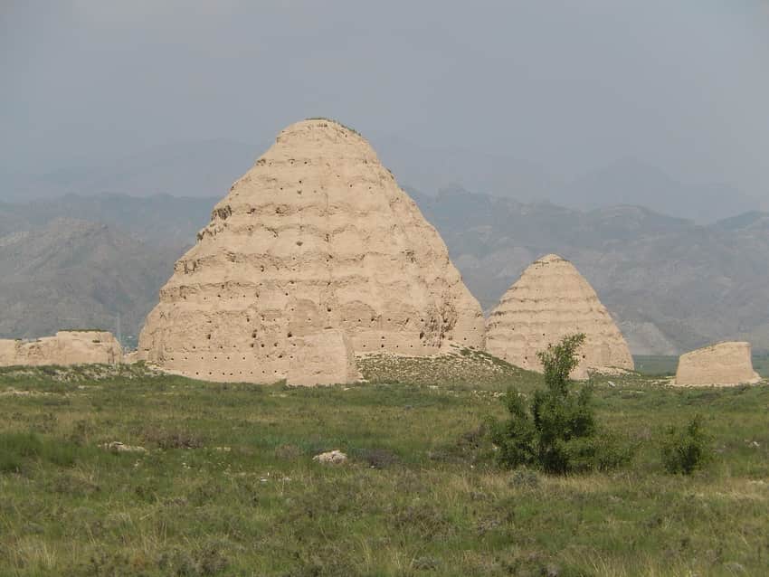 Xixia Tombs 1 and 2 in the Yinchuan city profile