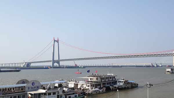 Dongting Lake Bridge in Yueyang