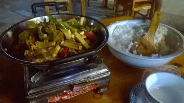 张家界土家三下锅