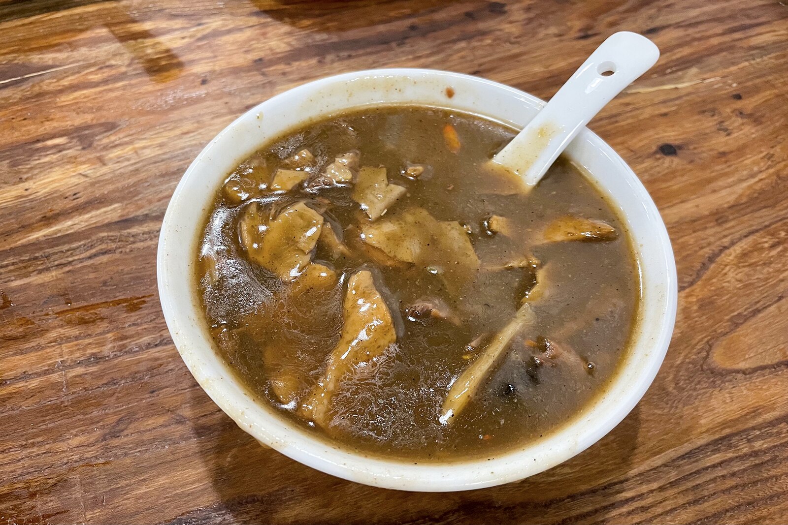 Bowl of Henan-style hulatang served in Zhengzhou