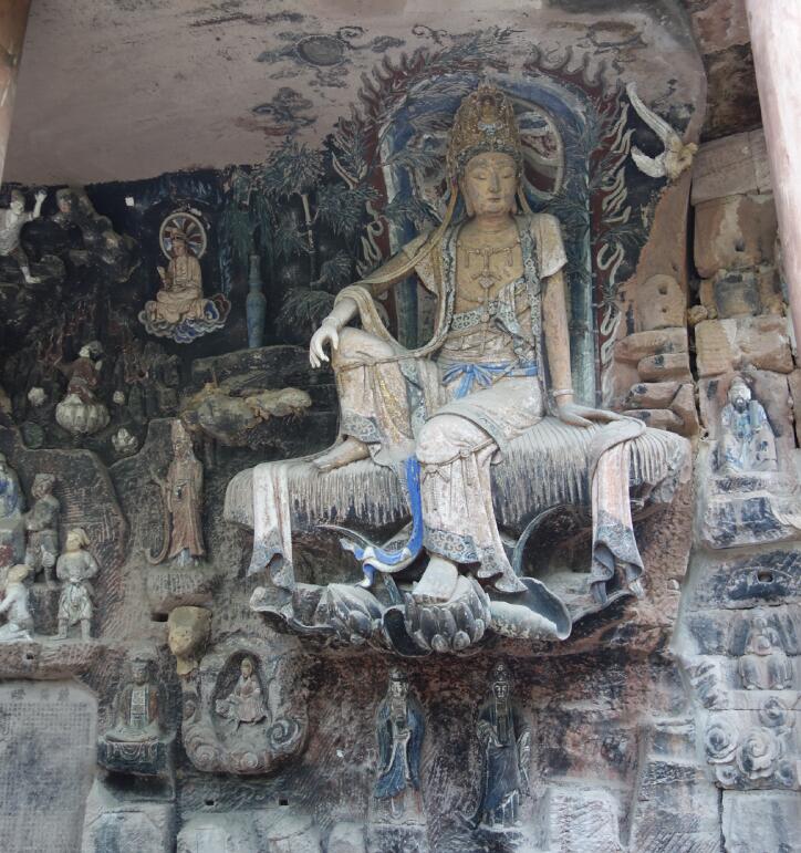 Seated crowned Guanyin detail at Pilu Cave